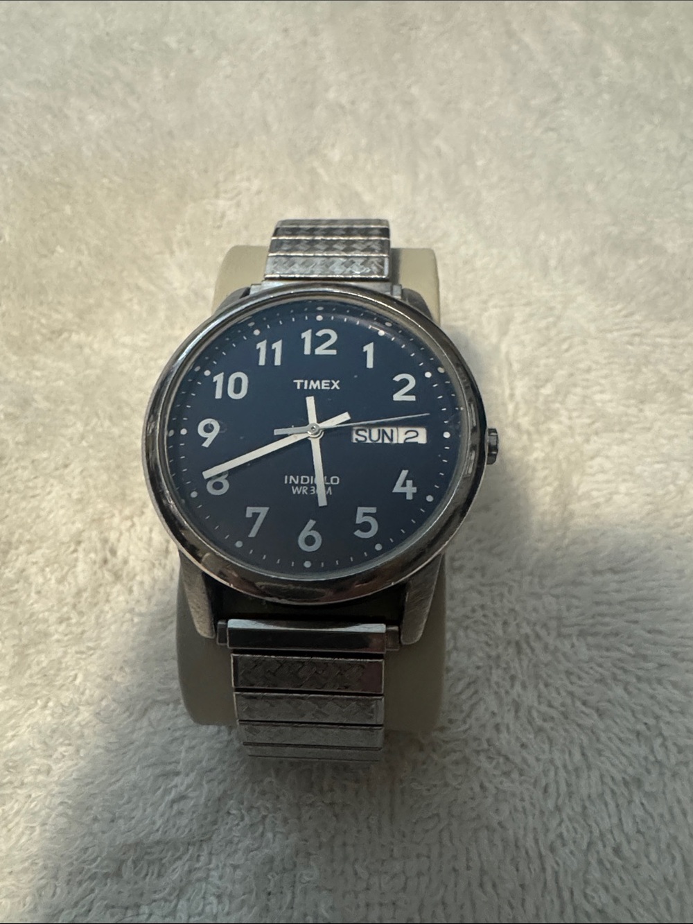 Timex Men's Navy Dial Silver Stainless Steel Expansion Watch